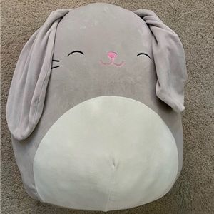 Jumbo squishmallow 16in- Grey bunny